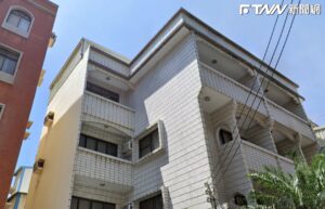 柯文哲老家鐵皮屋頂涉違建？　柯媽媽哽咽：住了30多年都沒人說話