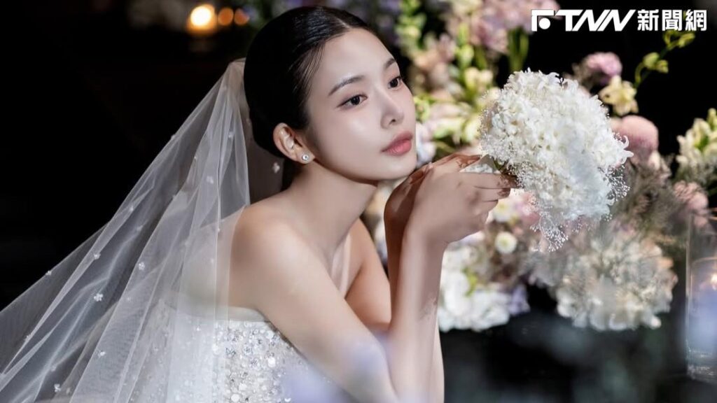 韓女偶像Jenny結婚！情定交往6年圈外男友　曬婚紗照放閃