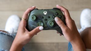 Xbox“丛林风暴”手柄国行版4月15日开售 定价499元
